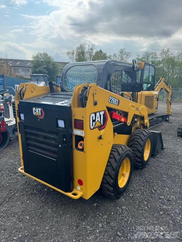 CAT 226D3 Kompaktlastere