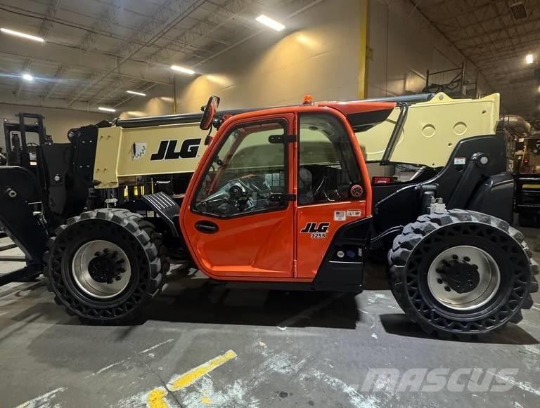 JLG 1255 Teleskoplastere