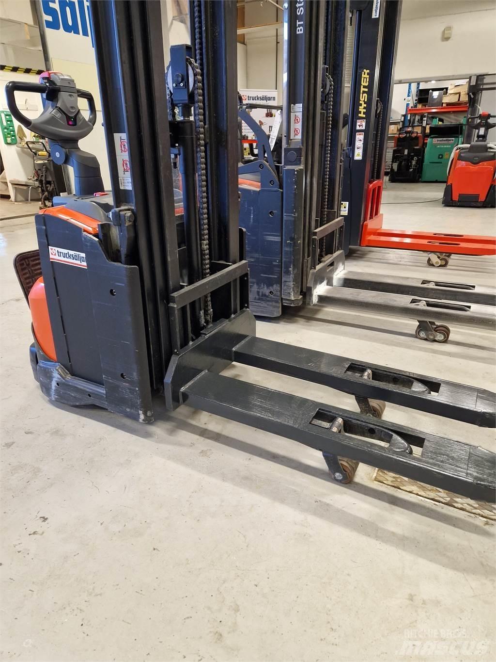 Toyota SWE120L Ledestablere