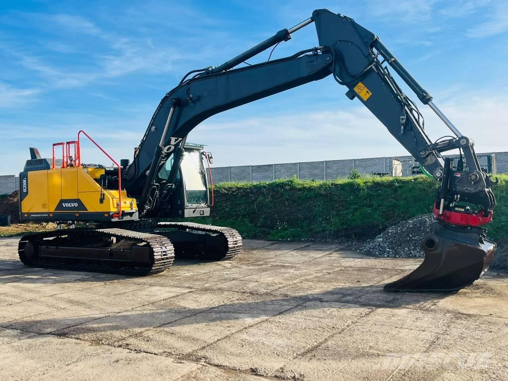 Volvo EC 250 EL Beltegraver