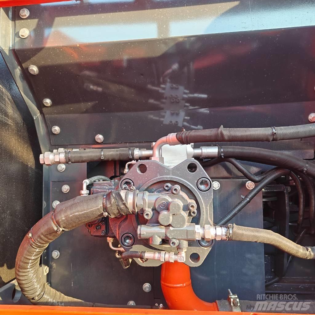 Doosan DX225LC-9C Beltegraver