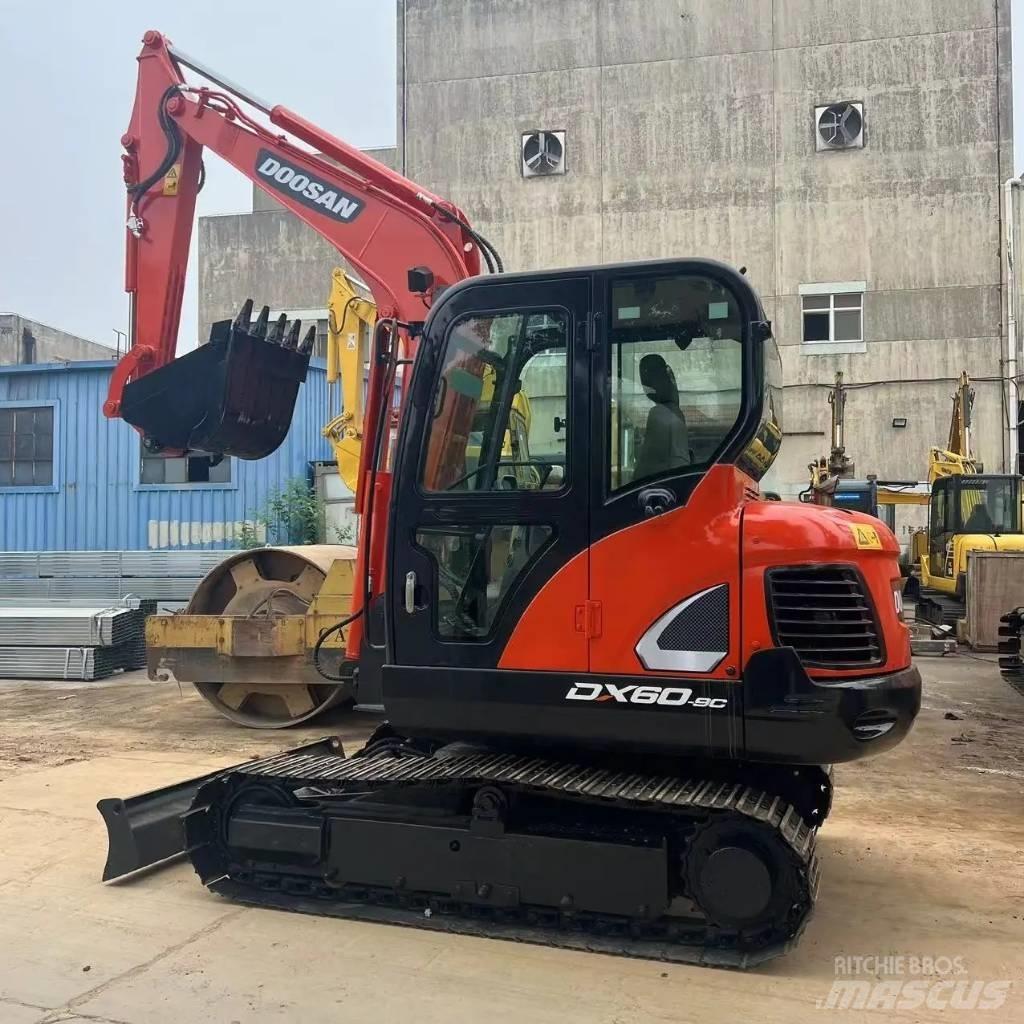 Doosan DX60 Beltegraver