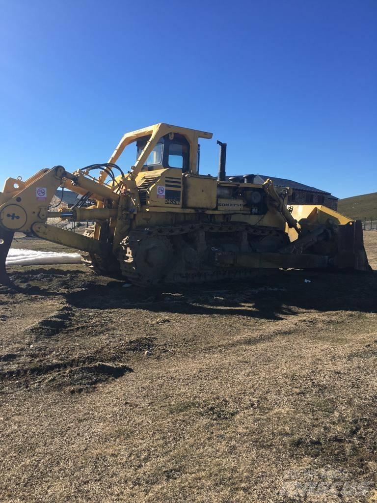 Komatsu 455 Dozere Beltegående