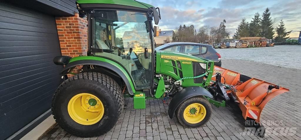 John Deere 4052 R Traktorer