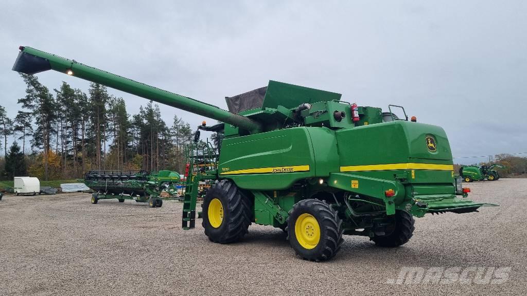 John Deere T 670 i Skurtreskere