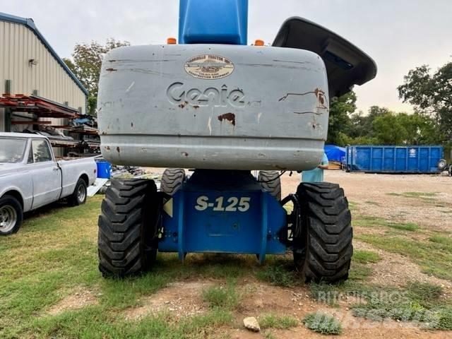 Genie S 125 Teleskop bomlifter