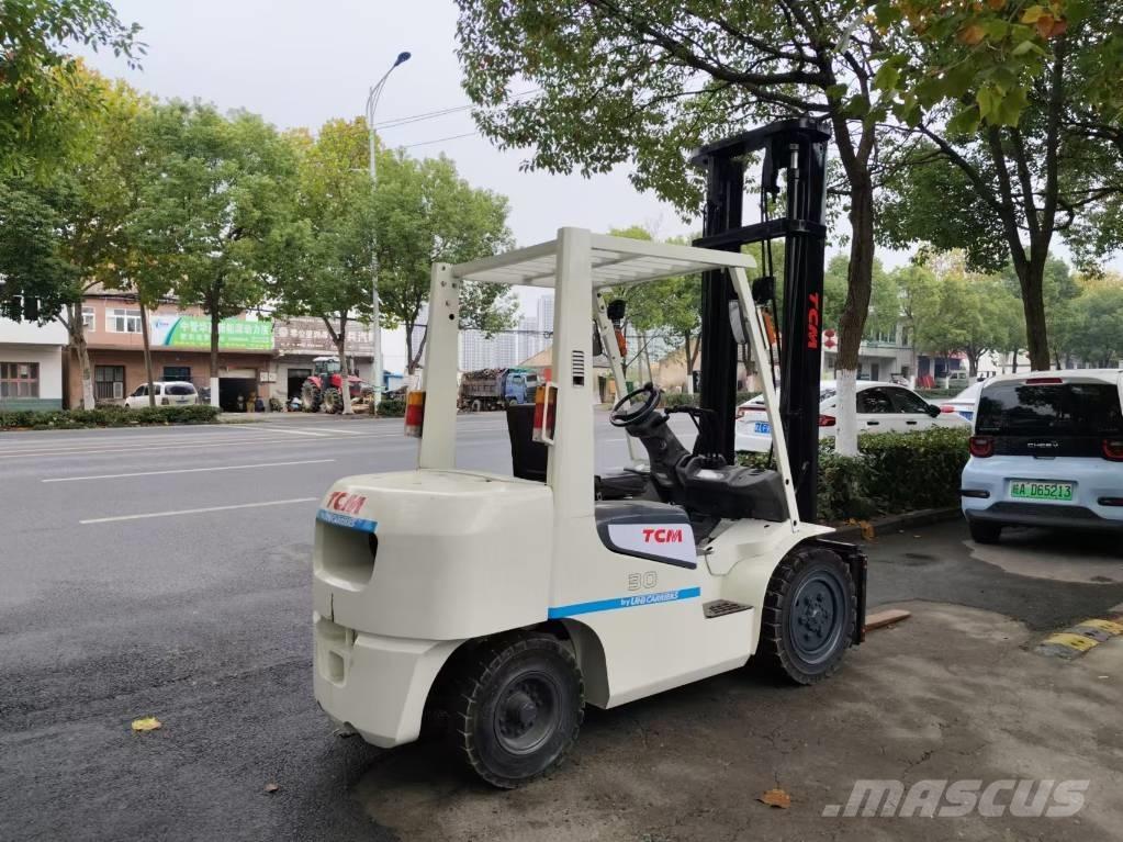 TCM 3t Diesel Trucker