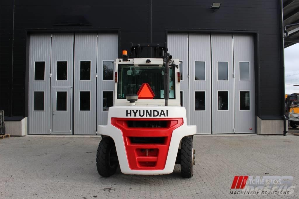Hyundai 70 D-7 A Diesel Trucker