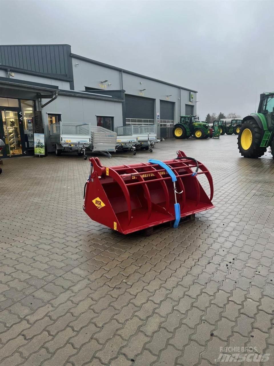 Strautmann GS 2000 Silouttaksutstyr