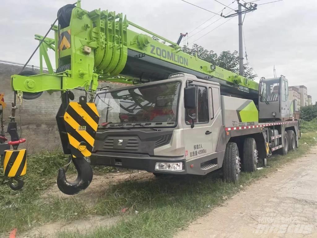 Zoomlion ZTC550V Beltegående Kran