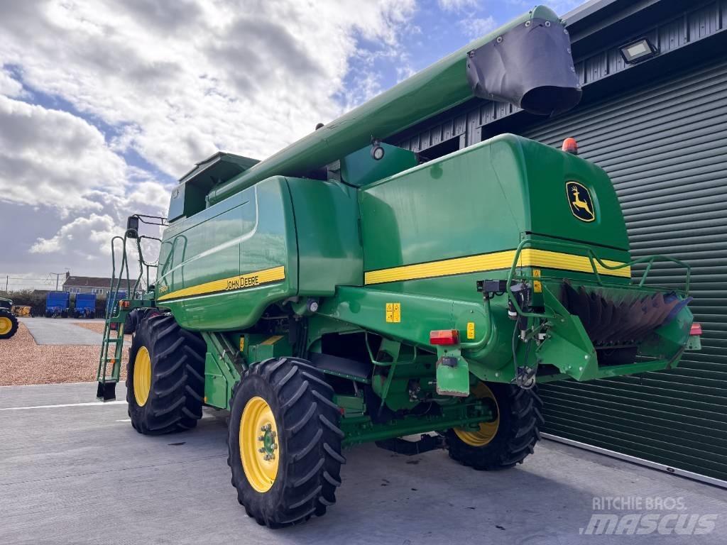John Deere T 560 i Skurtreskere