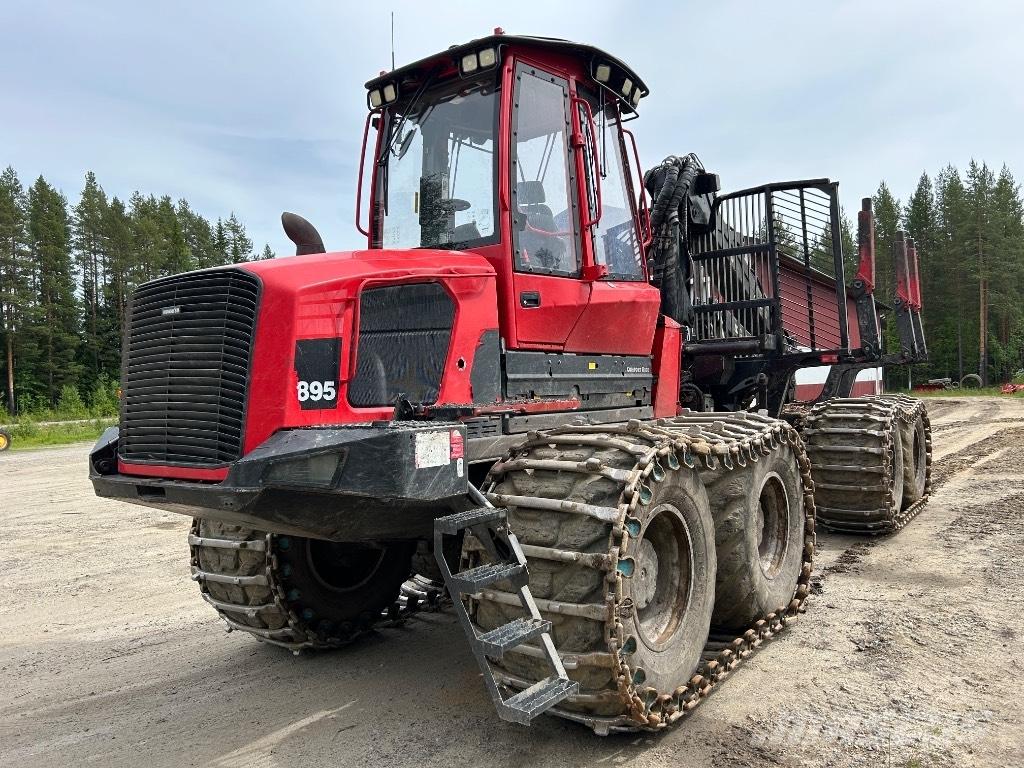 Komatsu 895 Lassbærere