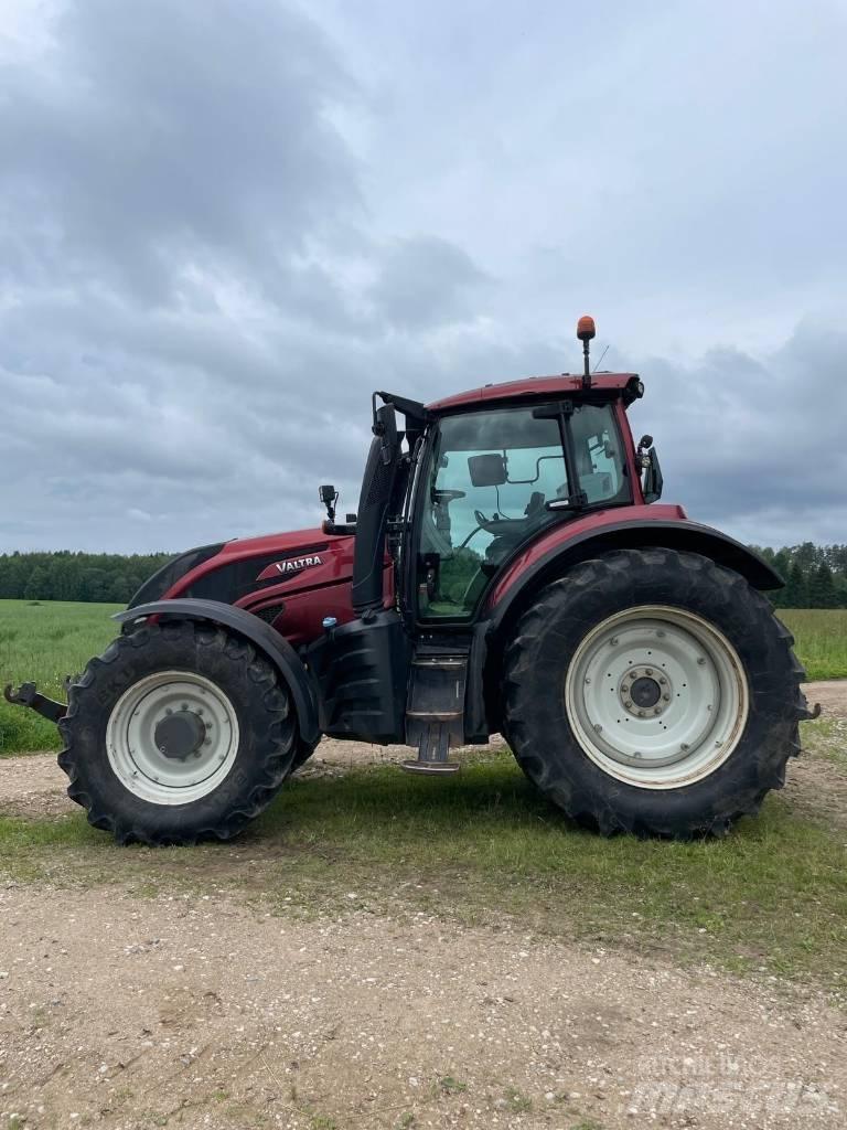 Valtra T 234 V Traktorer