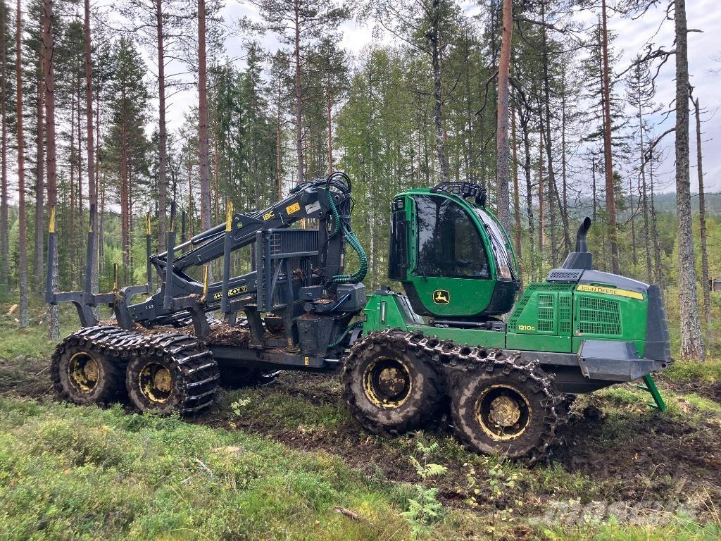 John Deere 1210G Lassbærere