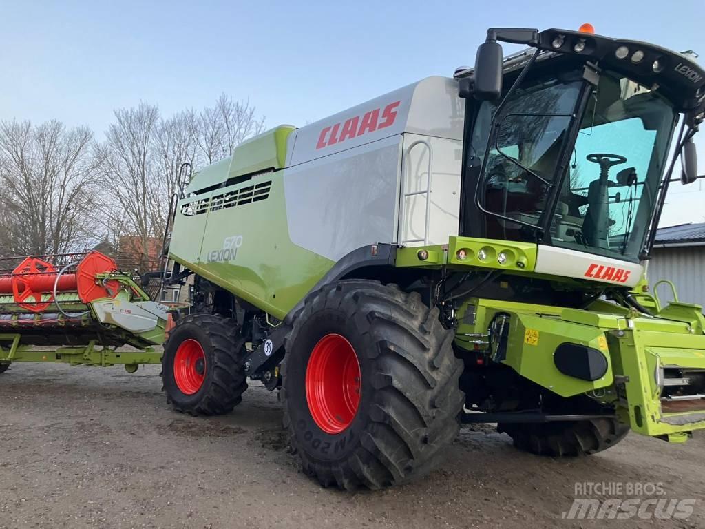 CLAAS Lexion 670 Skurtreskere