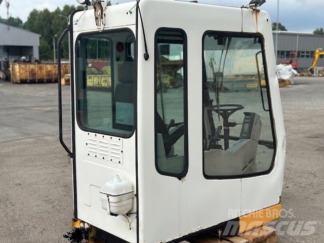 Liebherr A 924 B CAB Førerhus og Interiør