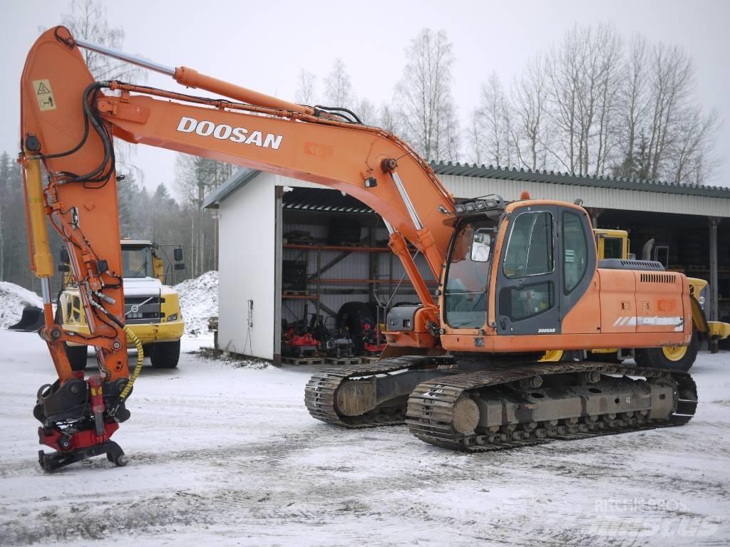 Doosan DX 225 LC Beltegraver