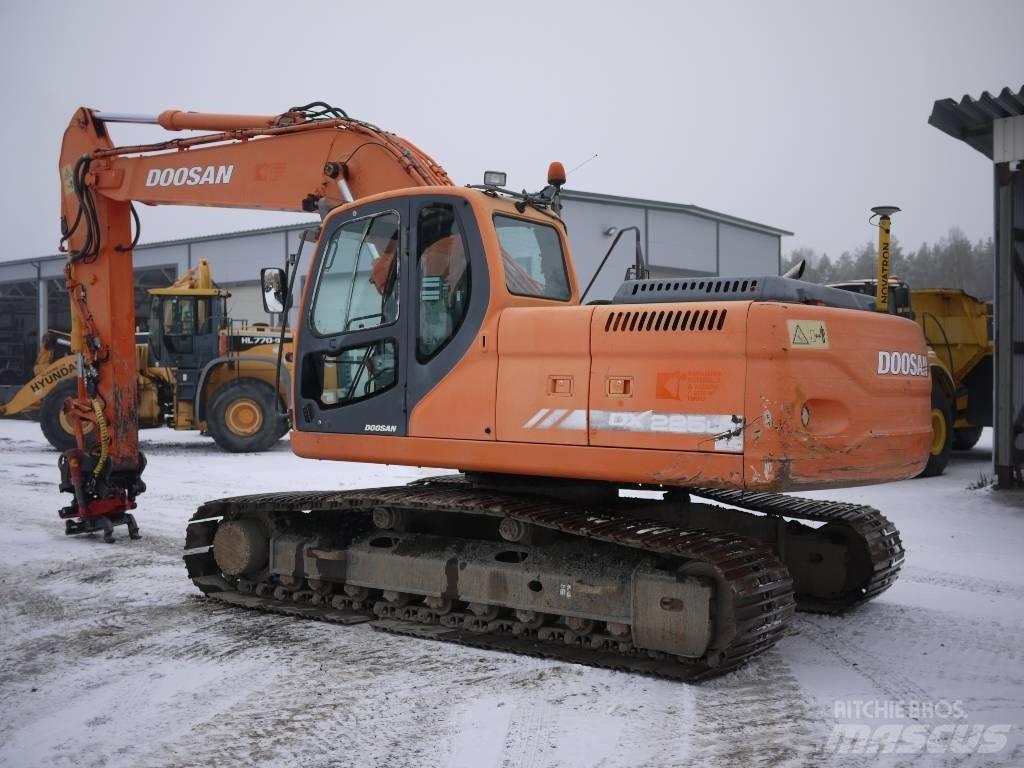 Doosan DX 225 LC Beltegraver