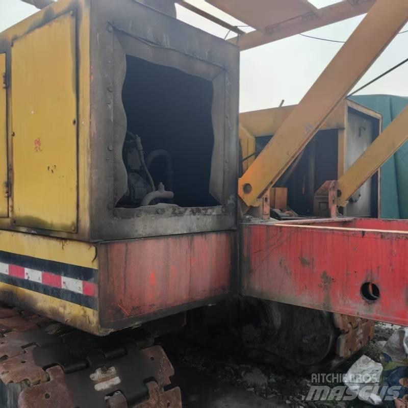 Hitachi KH180 Beltegående Kran