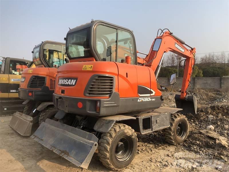 Doosan DX60 Beltegraver