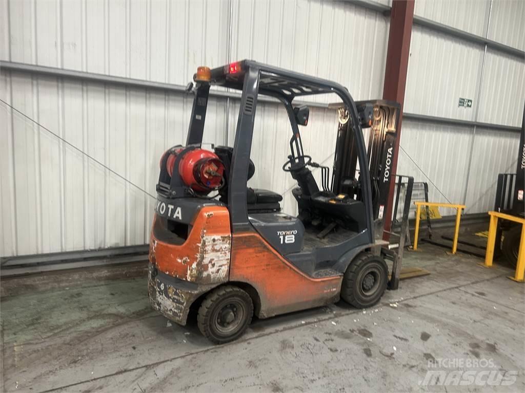 Toyota 02-8FGF18 Propan trucker