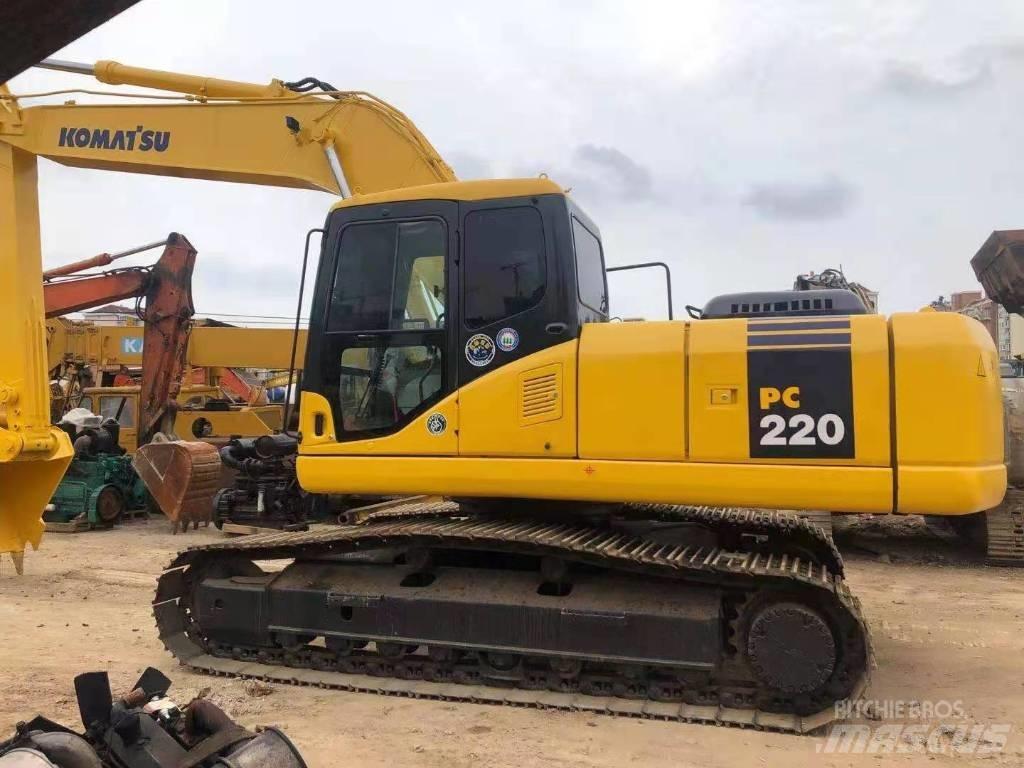 Komatsu PC 220-7 Beltegraver
