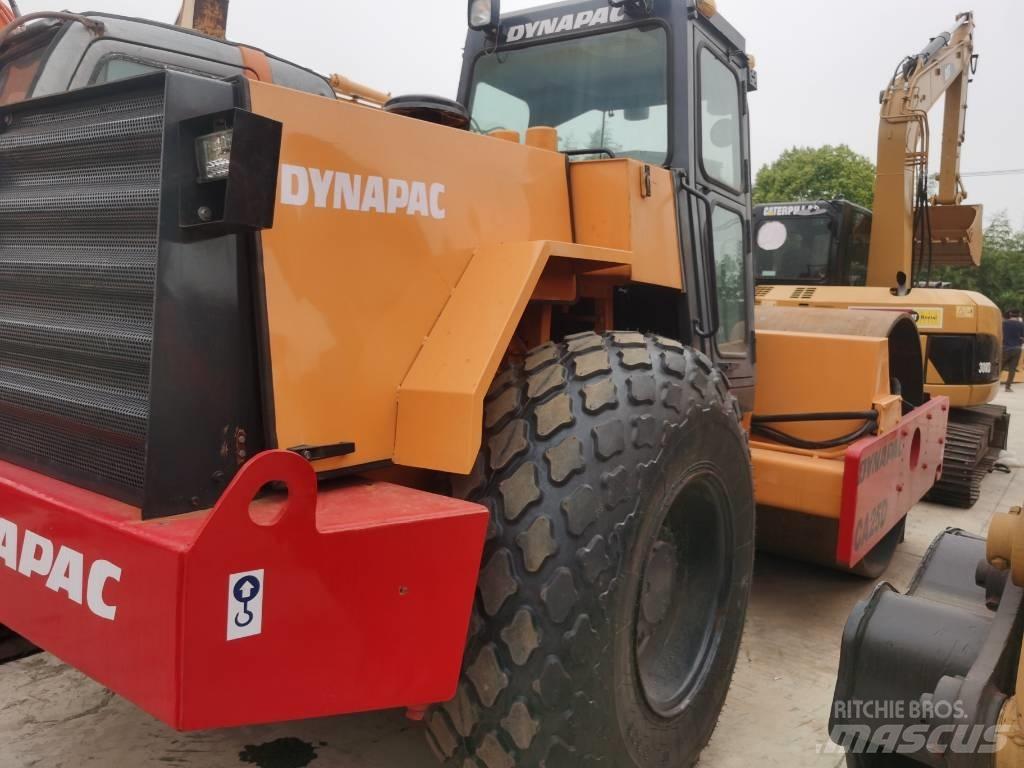 Dynapac CA 25 D Valsetog