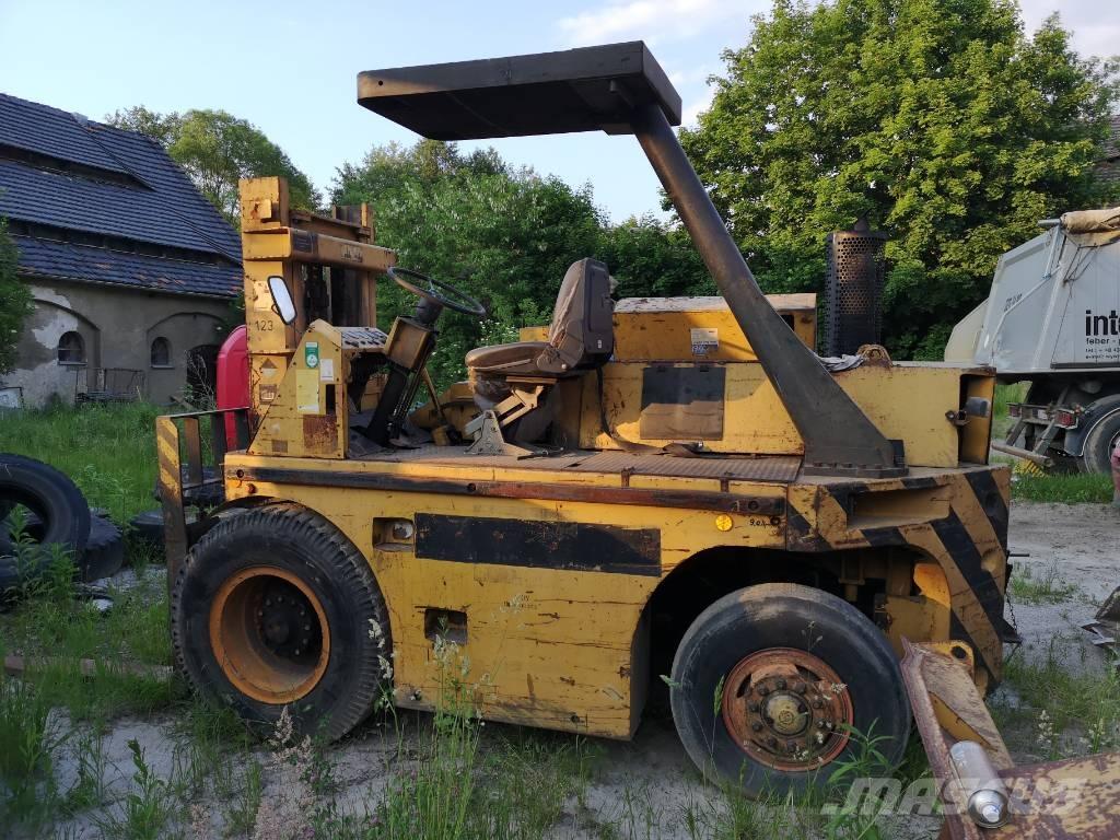 Takraf DFG6302 Diesel Trucker
