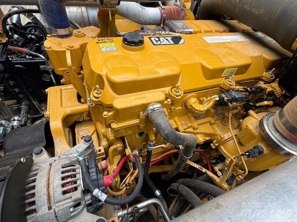 CAT 730 Rammestyrte Dumpere