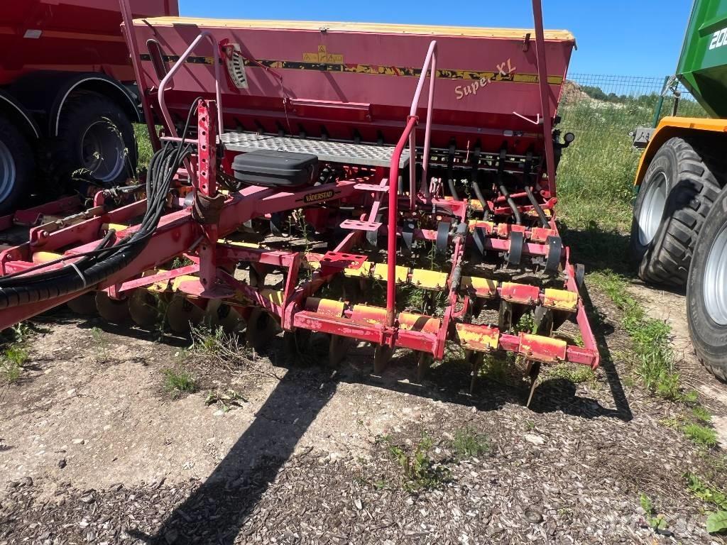 Väderstad Rapid400C Kombinerte såmaskiner