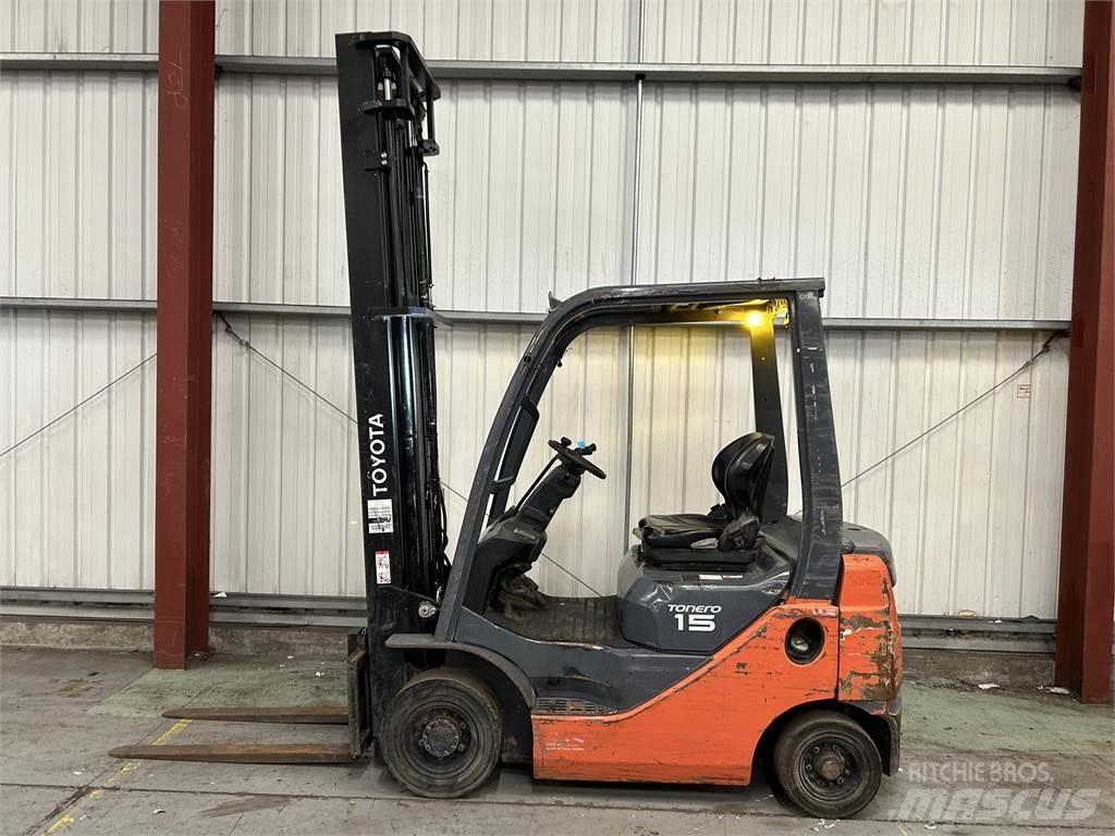 Toyota 02-8FDF15 Diesel Trucker