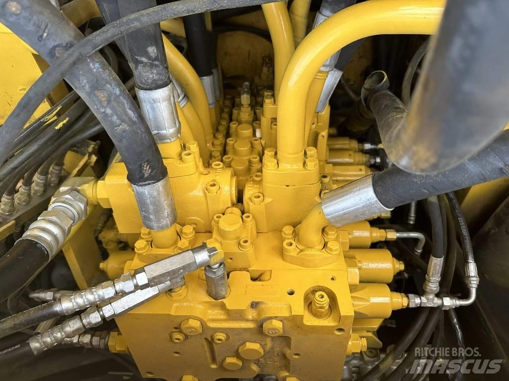 Komatsu PC400-7 Beltegraver