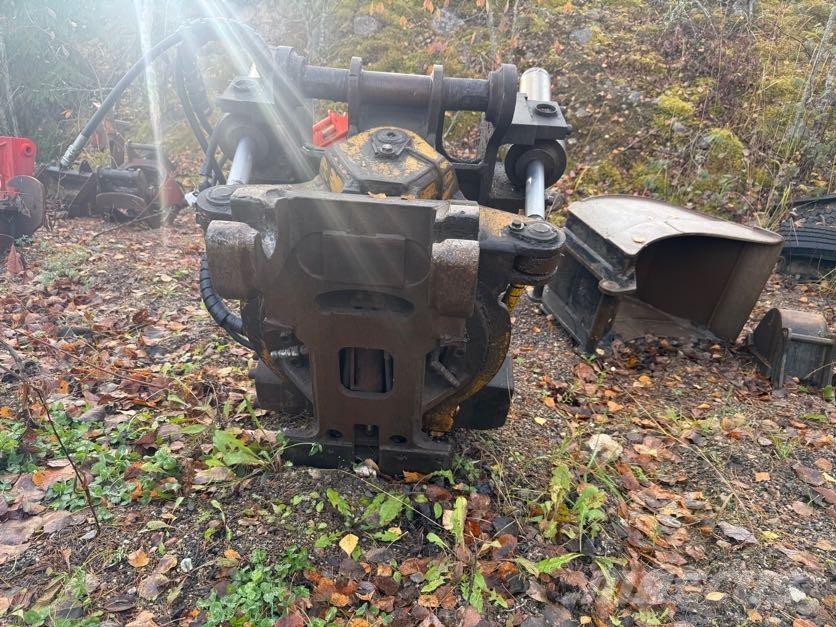 CASE CX210 Beltegraver