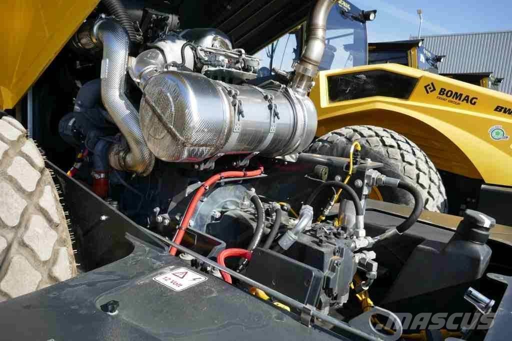 Bomag BW 213 D-5 Hjullaster til komprimering