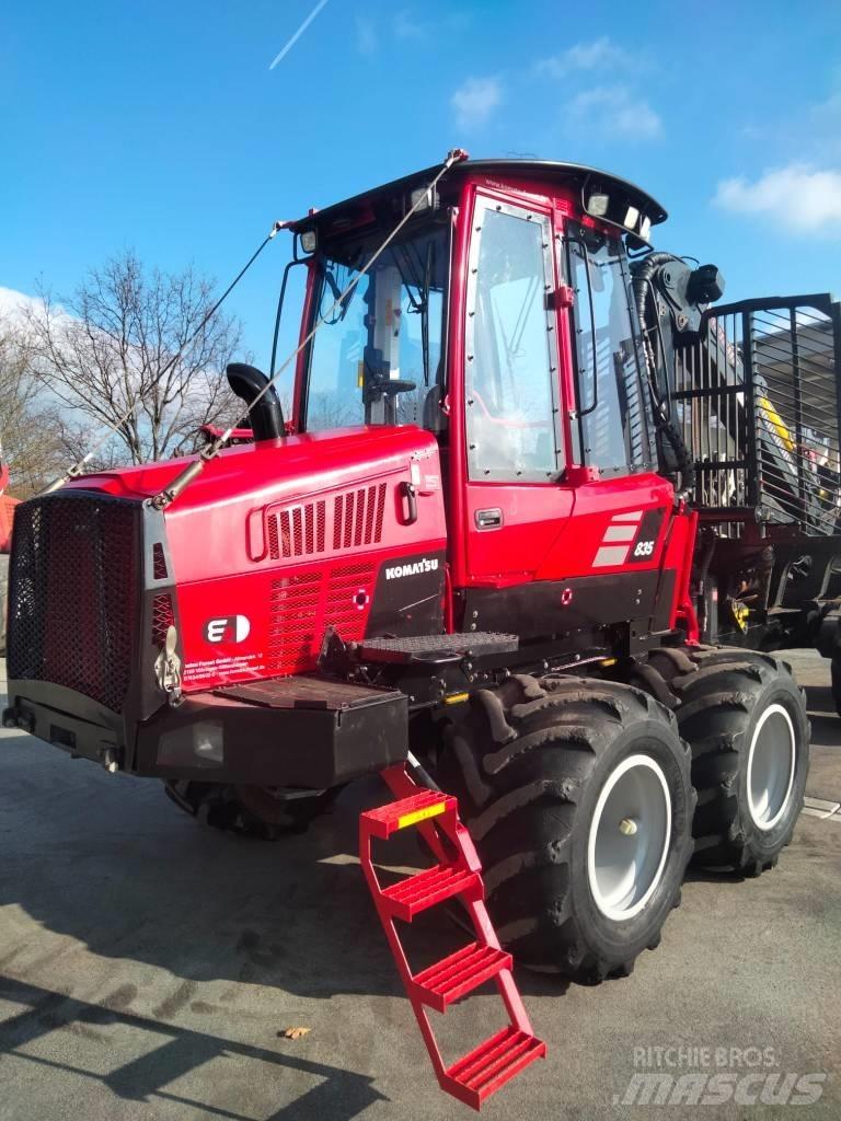 Komatsu 835 Lassbærere