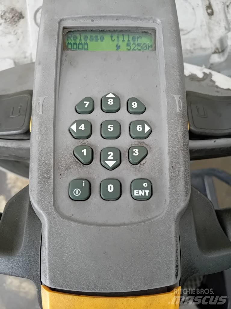 UniCarriers PMR 200F Lavtløftende truck med platform