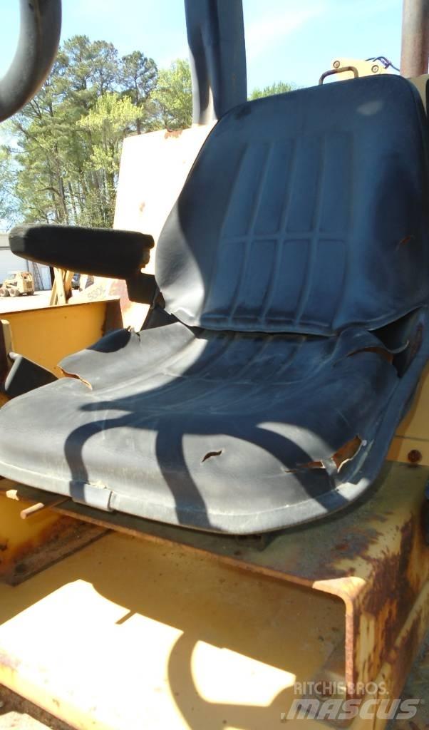 CAT CP 323 C Kombivalser