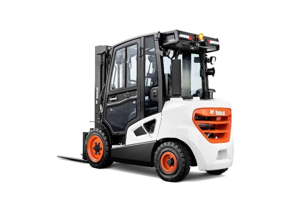 Bobcat D30S-9 Diesel Trucker