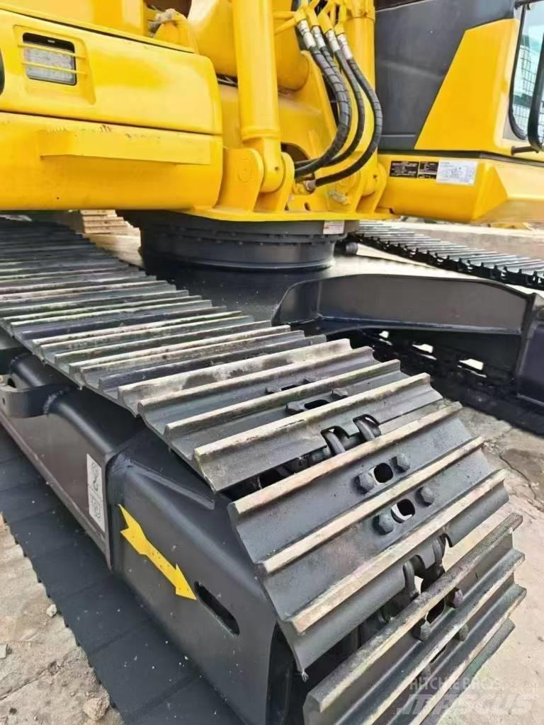 Komatsu 130-7 Beltegraver