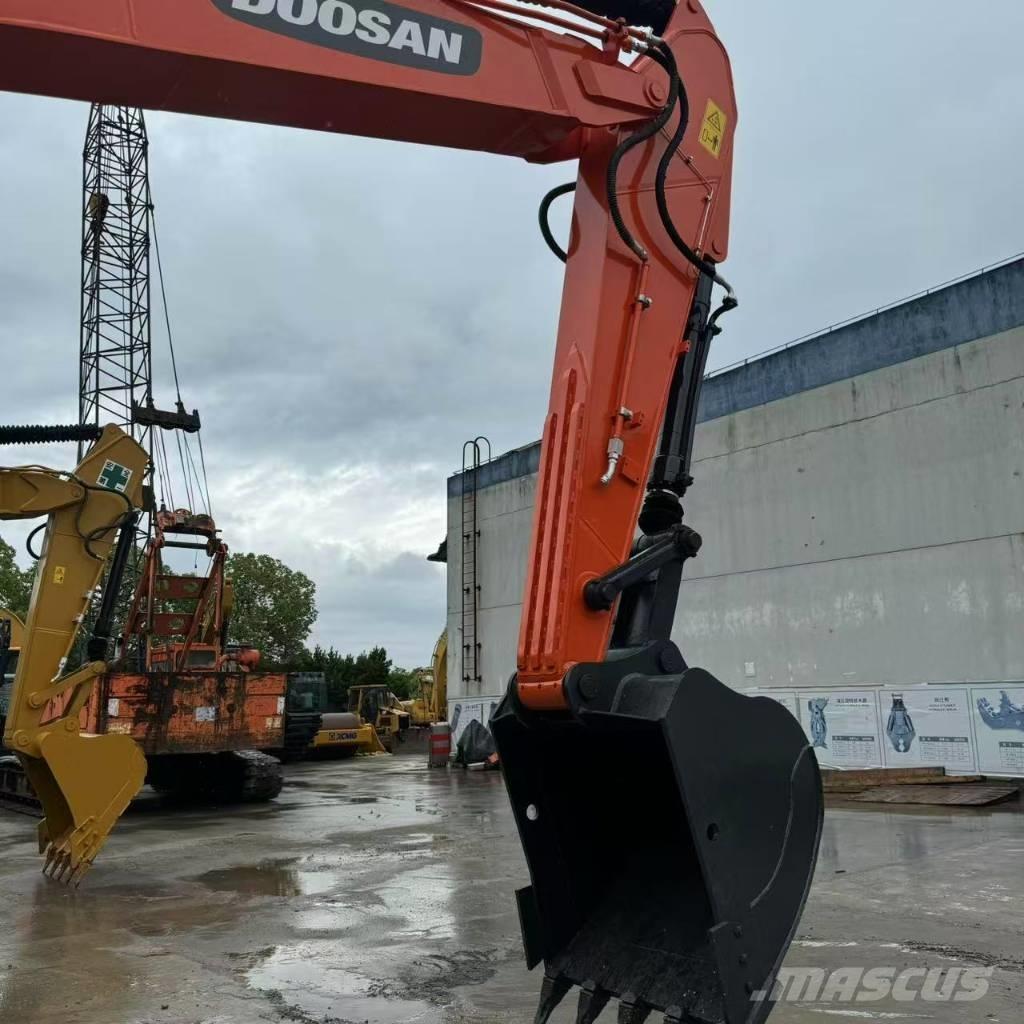 Doosan DX 225 LC Beltegraver