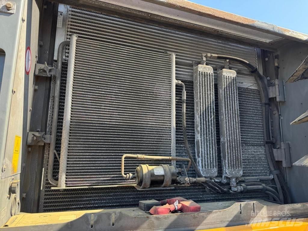 Liebherr LH 30 M Gravemaskiner for avfallshåndtering