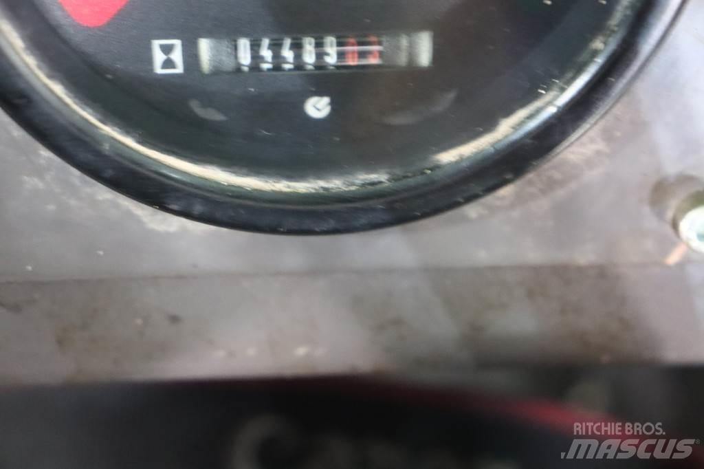 Manitou M30-4 Diesel Trucker