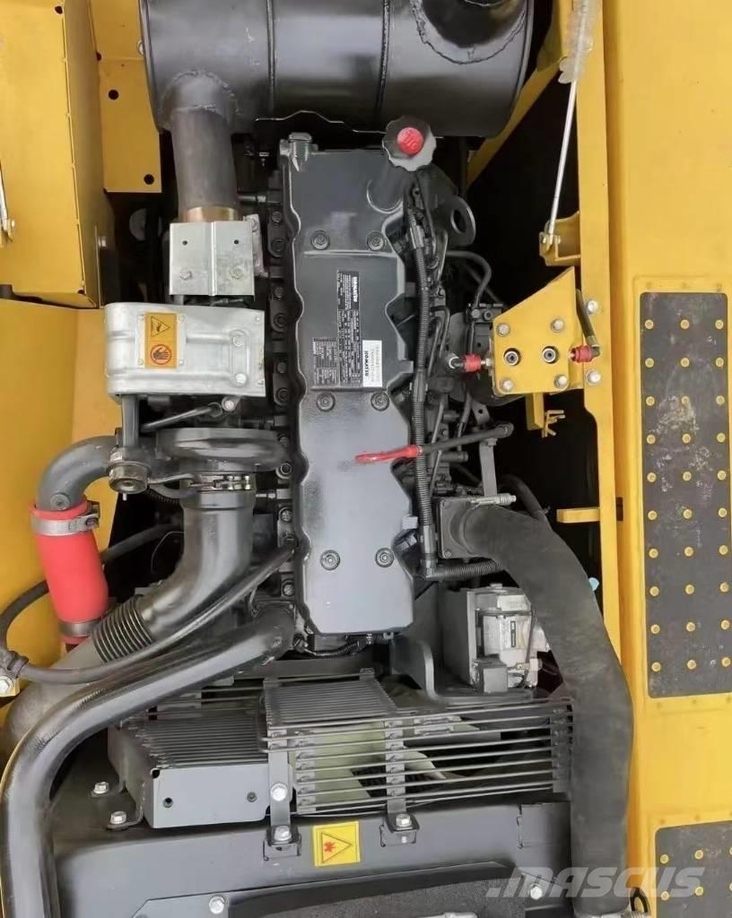 Komatsu PC 240 Beltegraver