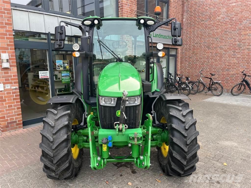 John Deere 5100R Traktorer
