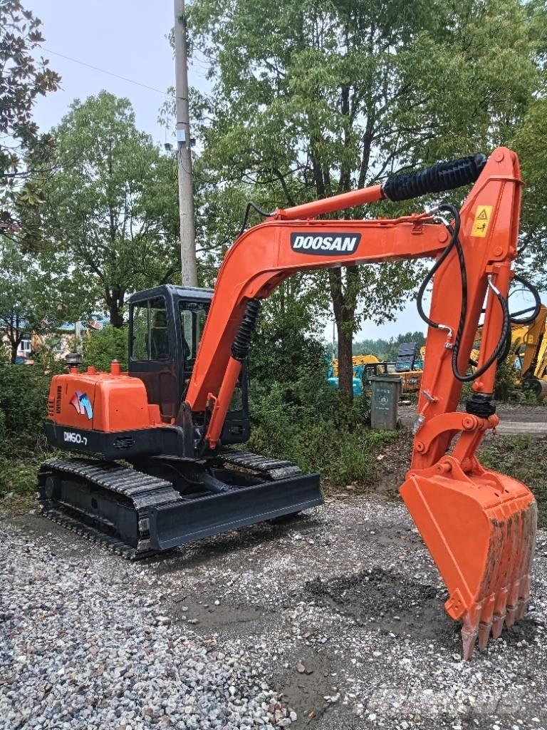 Doosan DH 60-7 Beltegraver