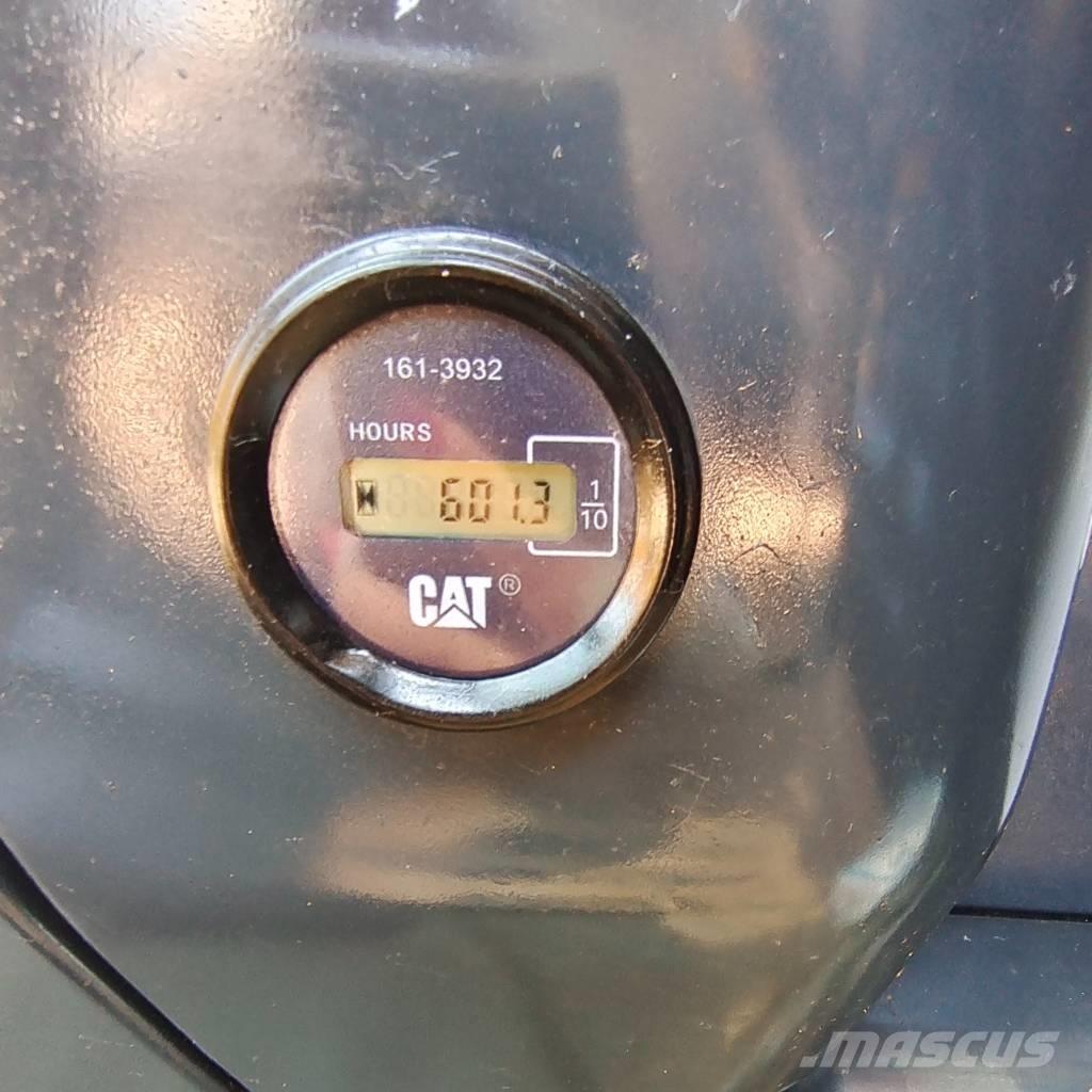 CAT 324 D L Beltegraver