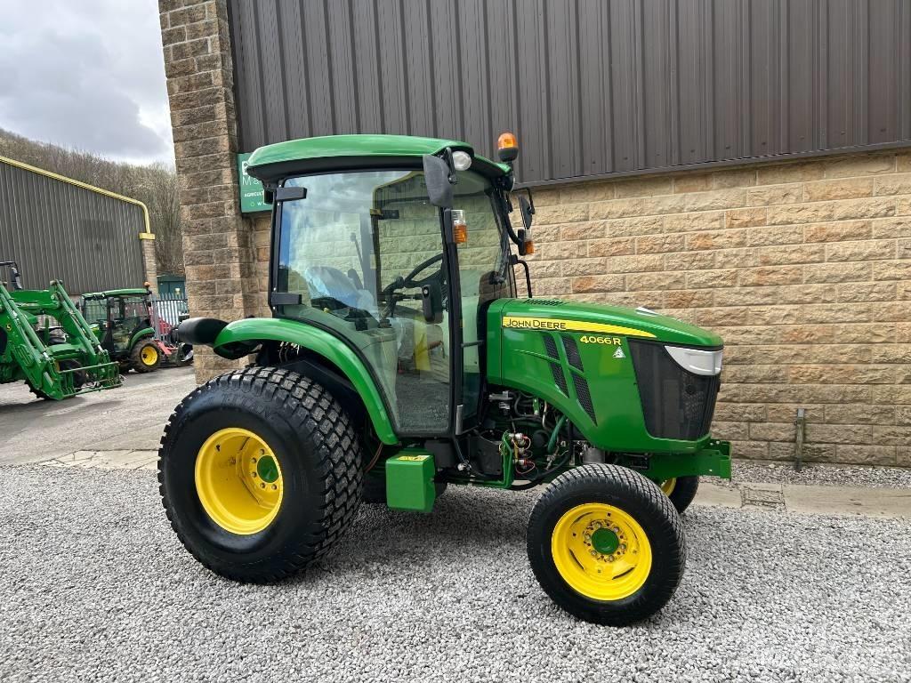 John Deere 4066R Traktorer