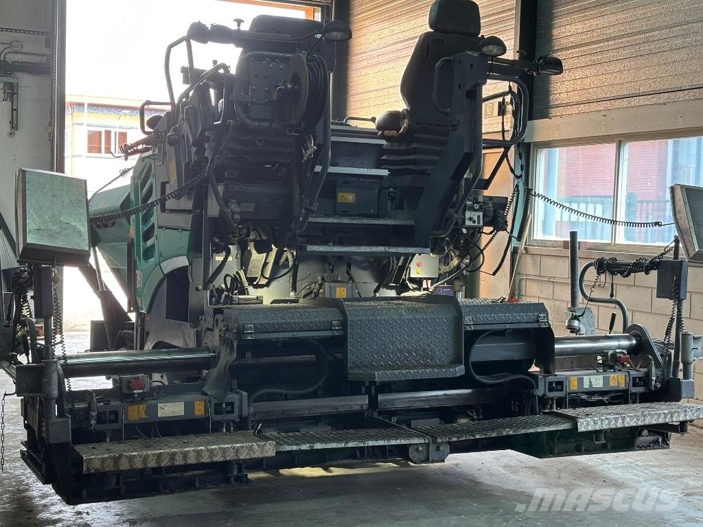 Vögele Super 1300-3i Veiskrape