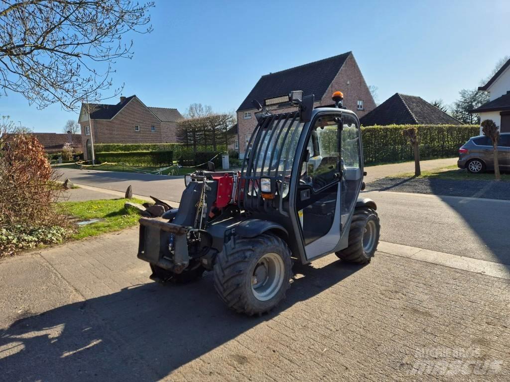 Weidemann T4512 Teleskoplastere for Landbruk