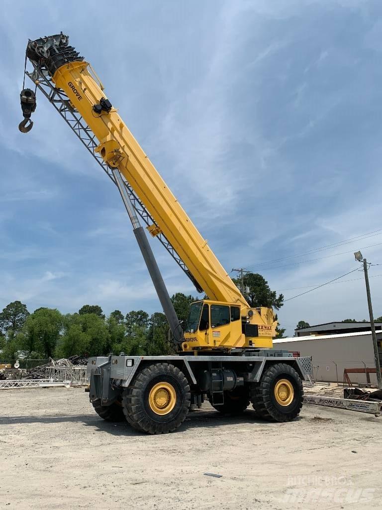 Grove RT 9130 E Røff terreng kraner